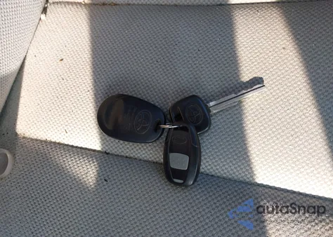 2012 Toyota Sienna Base V6 7 Passenger из США, поврежденный, VIN 5TDZK3DC3CS183595